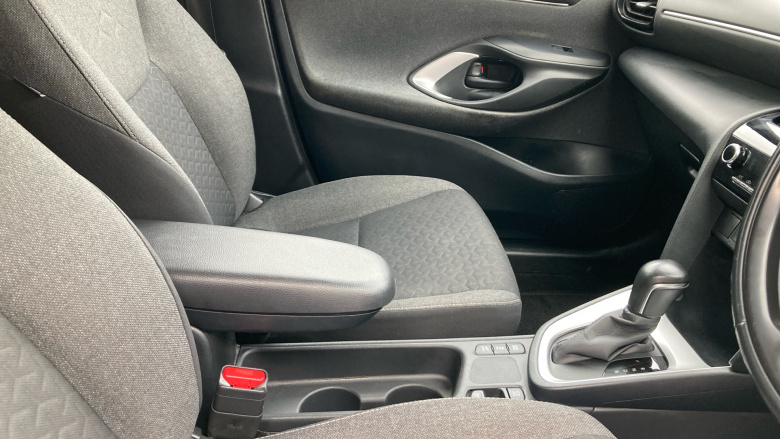 Toyota Yaris Cross 1.5 Hybrid Design 5dr CVT Hybrid Estate